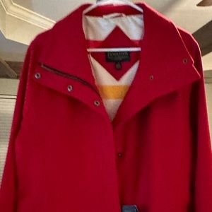 Women’s size large Pendleton red wool coat with fun stripes in Lining NWT
